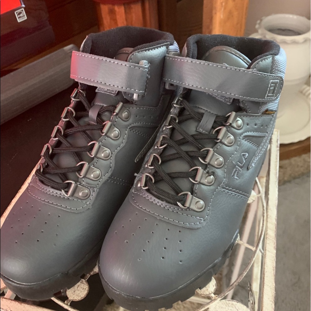 “FILA” F-13 Weatherteach Shoes         Size 9 Men’s, Size 9 Women’s).  NWT